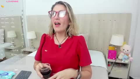 Lesly Santodomingo online show from 06.12.26