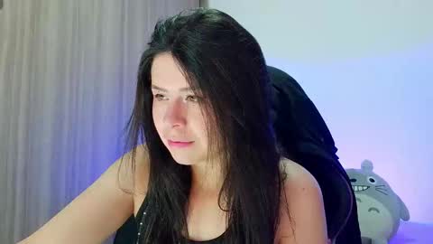 Snapshot of leslystone_ chatting on 02.21.26 Lesly online show from 02.21.26