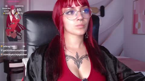 Snapshot of lessboobs_gh chatting on 01.04.25 Less  online show from 01.04.25