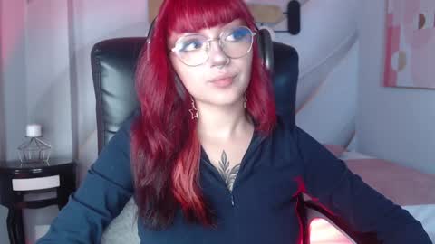 Snapshot of lessboobs_gh chatting on 01.09.25 Less  online show from 01.09.25