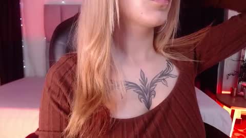 Snapshot of lessboobs_gh chatting on 02.08.25 Less  online show from 02.08.25