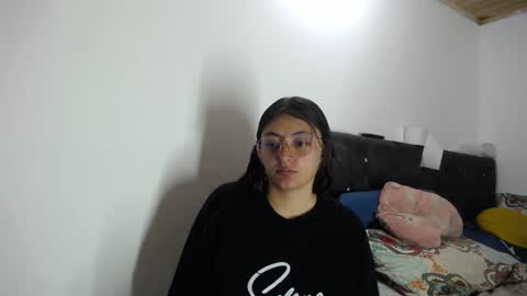 lessliee online show from 12.05.24