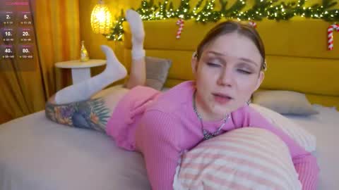 Snapshot of lessysweety chatting on 12.16.25 Lessy online show from 12.16.25