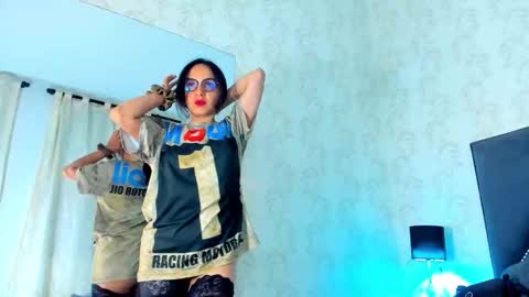 Leti White online show from 11.08.25