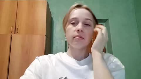 Snapshot of letitiaboteler chatting on 12.02.25 letitiaboteler online show from 12.02.25