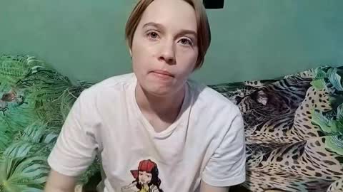 Snapshot of letitiaboteler chatting on 12.14.25 letitiaboteler online show from 12.14.25