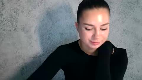 Snapshot of lette_emily chatting on 09.12.25 Emily online show from 09.12.25