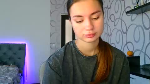 Snapshot of lette_emily chatting on 10.16.25 Emily online show from 10.16.25