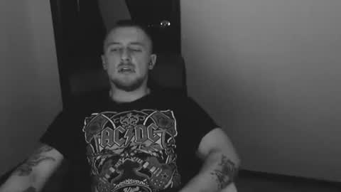 Snapshot of lev1ngston chatting on 01.09.25 lev1ngston online show from 01.09.25