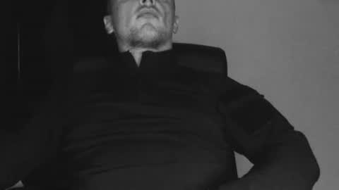 Snapshot of lev1ngston chatting on 09.09.25 lev1ngston online show from 09.09.25