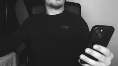 Snapshot of lev1ngston chatting on 09.30.25 lev1ngston online show from 09.30.25