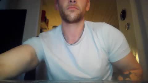 Snapshot of levaithen369 chatting on 04.01.26 levaithen369 online show from 04.01.26