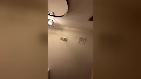 Snapshot of levasisa472230 chatting on 04.03.26 levasisa472230 online show from 04.03.26