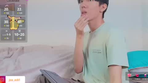 Snapshot of levi_ackermann1 chatting on 02.25.25 Levi online show from 02.25.25