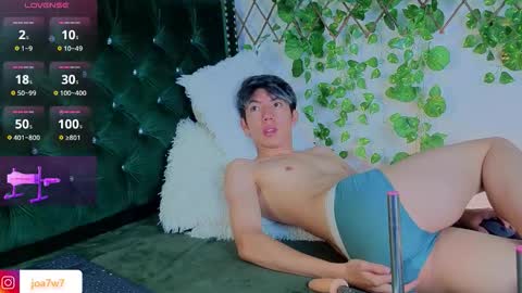 Snapshot of levi_ackermann1 chatting on 11.24.25 Levi online show from 11.24.25