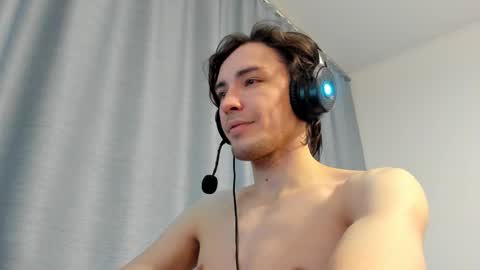 Snapshot of levilys chatting on 03.04.25 Next Stream 02122024 2000 UTC0 online show from 03.04.25