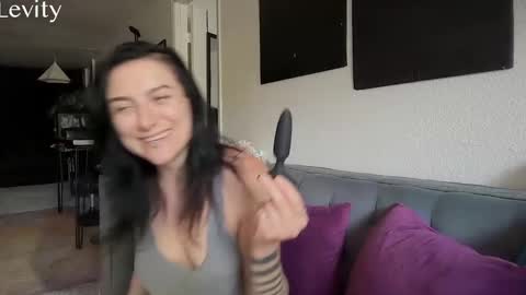 Levity online show from 09.18.25