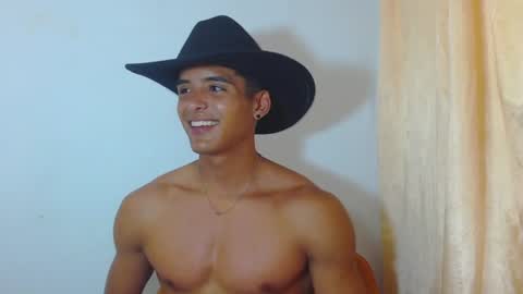 i  am lewis ly EDUARDO MEMDOZA15 online show from 06.16.26