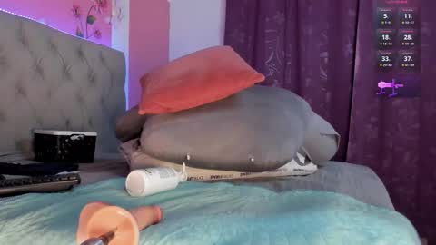 xiara online show from 02.04.26