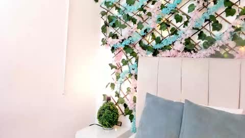 Gabrielle online show from 11.04.25