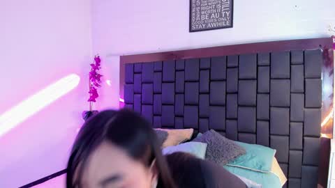 Lexi Howard  online show from 01.14.25