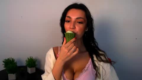 Snapshot of lexi_jos chatting on 05.27.26 Alexia online show from 05.27.26
