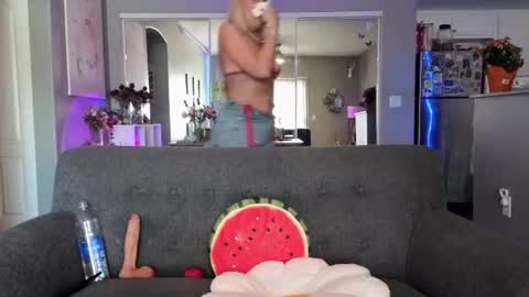 Lexi online show from 06.25.26