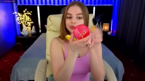 Snapshot of lexi_si chatting on 12.15.25 lexi_si online show from 12.15.25