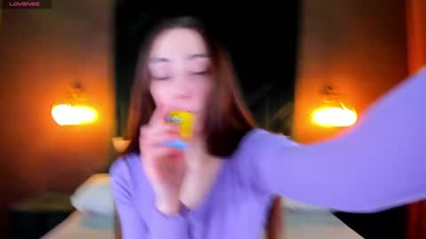 Snapshot of lexi_split chatting on 01.21.25 Lexi GTM2 MonWedThurSatSun 1000am-400pm online show from 01.21.25