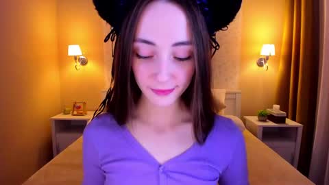 Snapshot of lexi_split chatting on 02.04.25 Lexi GTM2 MonWedThurSatSun 1000am-400pm online show from 02.04.25