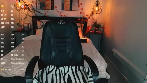 Lexy - Follow me online show from 10.18.25