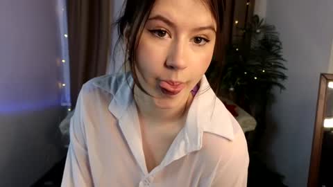 Snapshot of lexia_coy chatting on 01.10.25 Vicki online show from 01.10.25