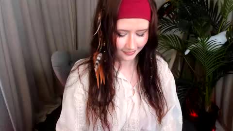 Snapshot of lexia_coy chatting on 10.31.25 Vicki online show from 10.31.25