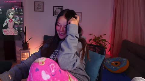 Snapshot of lexie_babe chatting on 12.28.24 Lexie Thompson   8pm  0000am -5 online show from 12.28.24