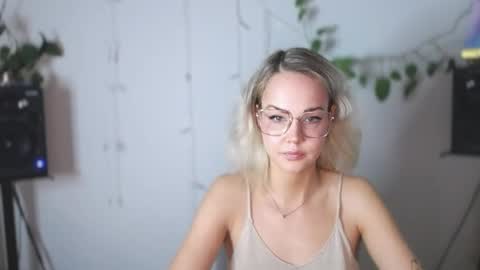 Snapshot of lexie_wild chatting on 12.10.24 Lexie online show from 12.10.24