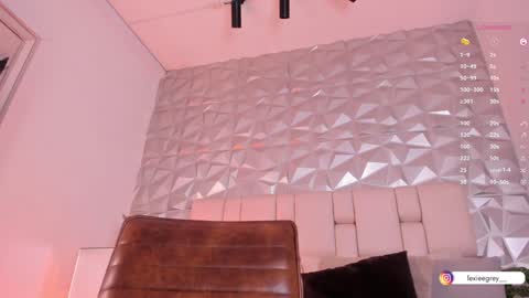 Lexie  online show from 02.06.25