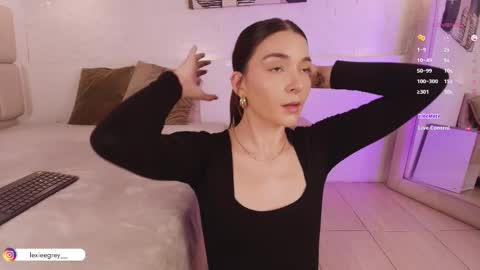 Lexie  online show from 03.05.25