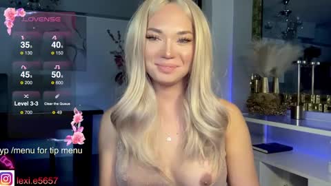 lexiesmith_ online show from 01.20.25