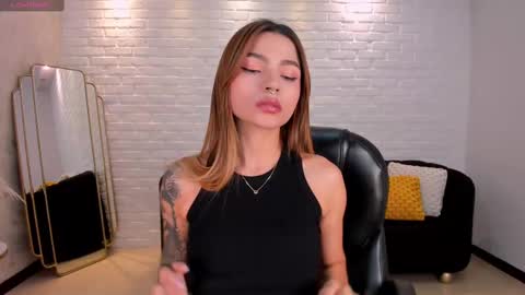 Lexie  online show from 02.13.25