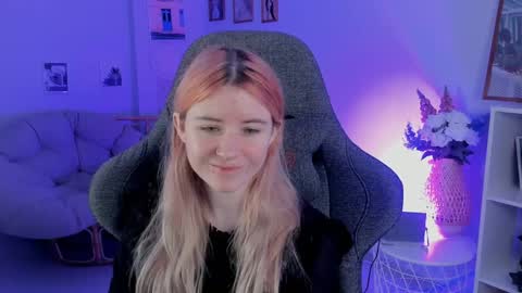 Snapshot of lexiwenford chatting on 12.12.24 Lexi Wenford NO NUDE GODDESS online show from 12.12.24