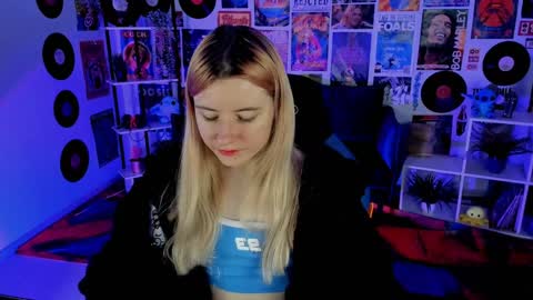 Snapshot of lexiwenford chatting on 12.27.24 Lexi Wenford NO NUDE GODDESS online show from 12.27.24