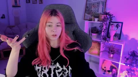 Snapshot of lexiwenford chatting on 12.29.24 Lexi Wenford NO NUDE GODDESS online show from 12.29.24