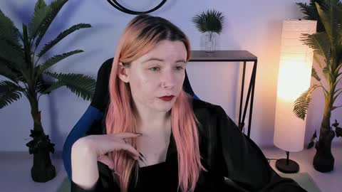 Snapshot of lexiwenford chatting on 01.27.25 Lexi Wenford NO NUDE GODDESS online show from 01.27.25