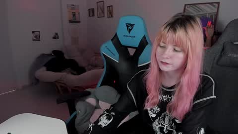 Snapshot of lexiwenford chatting on 02.06.25 Lexi Wenford NO NUDE GODDESS online show from 02.06.25