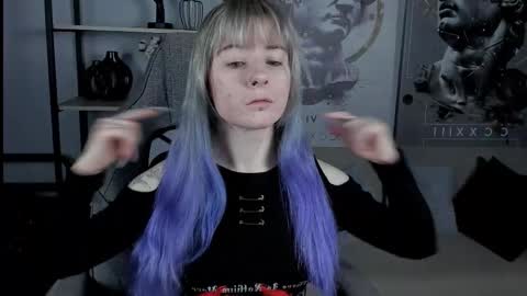 Snapshot of lexiwenford chatting on 10.31.25 Lexi Wenford NO NUDE GODDESS online show from 10.31.25