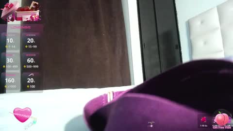 Snapshot of lexxi_ross chatting on 02.18.25 LEXXI online show from 02.18.25