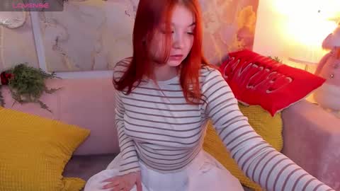 Snapshot of lexxxyone chatting on 01.05.25 lexxxyone online show from 01.05.25