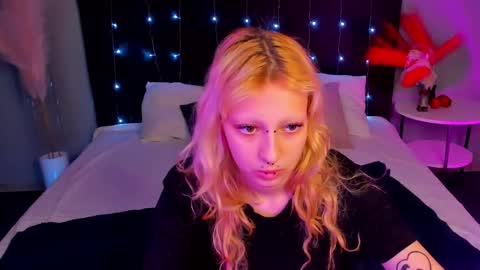 Snapshot of lexy_woorhez chatting on 01.24.25 Lexy online show from 01.24.25