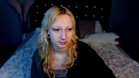 Snapshot of lexy_woorhez chatting on 02.04.25 Lexy online show from 02.04.25