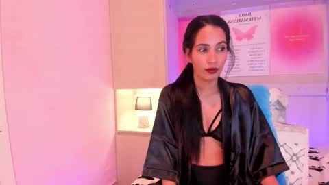 L I A  online show from 10.23.25
